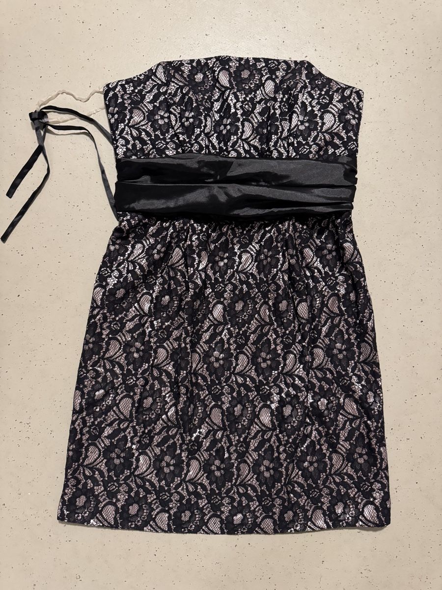 Vestiti: Elegantes Spitzenkleid, Grösse 42 – Nuovo (secondo la descrizione) da Zürich venduto da pamleano