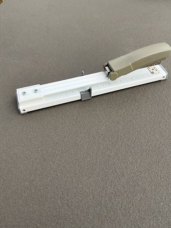 Macchine rilegatrici: Langarmhefter  – Usato da Maienfeld venduto da ang_6pbr