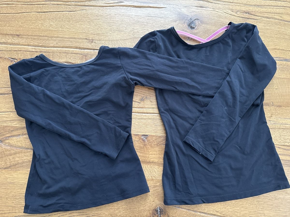 Camicette, T-shirt & Top: 2 Langarmshirts Logos Milano Eislunstlauf – Usato da Zürich venduto da lianpascal 1