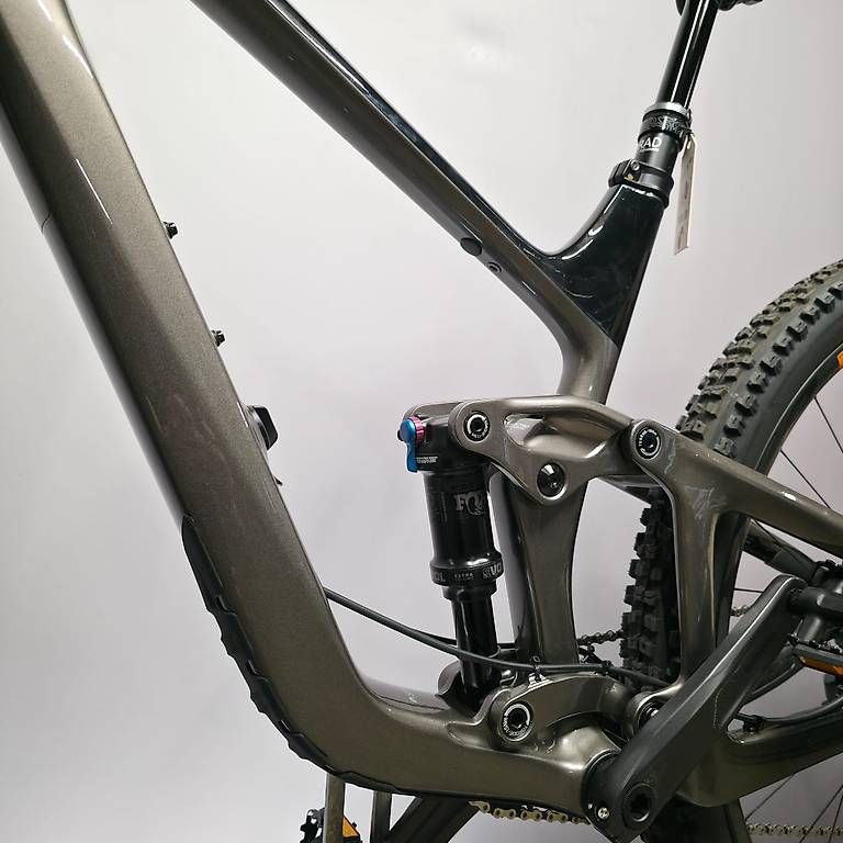 Giant Velos: NEU GIANT MOUNTAINBIKE FULLY CARBON – Gebraucht aus Tübach von KL-Bikes 5