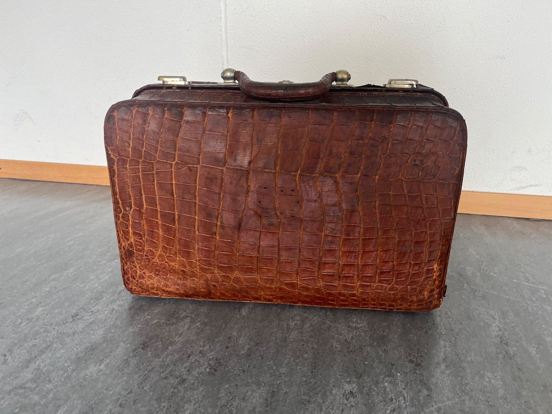 Valigie: Ancienne valise – Usato da lausanne venduto da esploras