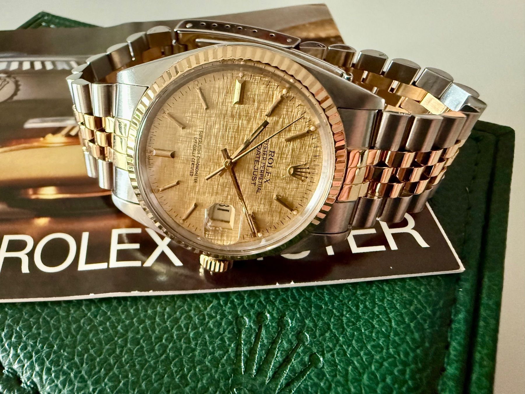 Rolex Uhren: ROLEX Datejust 36, 16013, “Linen Dial”, Automatic, Jubilé – Gebraucht aus Le Mont-sur-Lausanne von LycaGallery 9