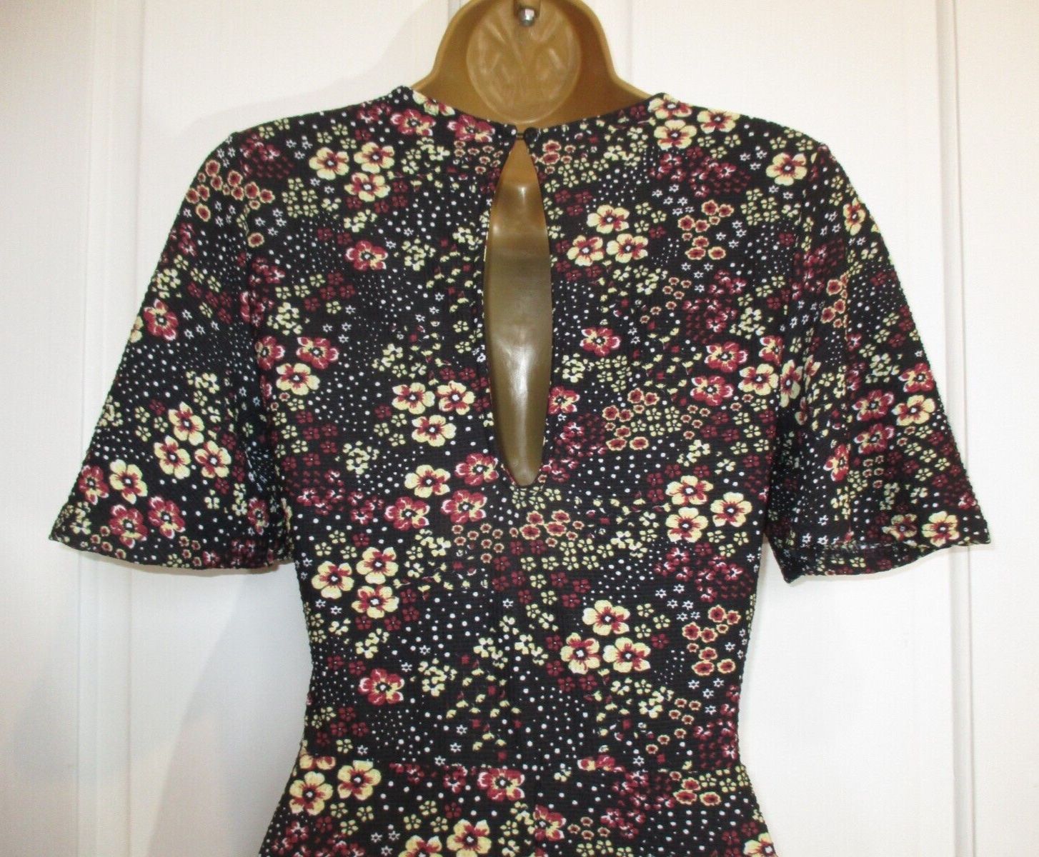 Vestiti: Floral dress Size EU 40 – Nuovo (secondo la descrizione) da Zürich venduto da ewat 6