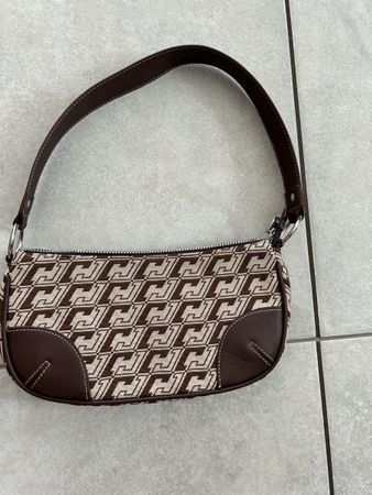 Handliche Schultertasche im Y2K-Stil, Braun gemustert