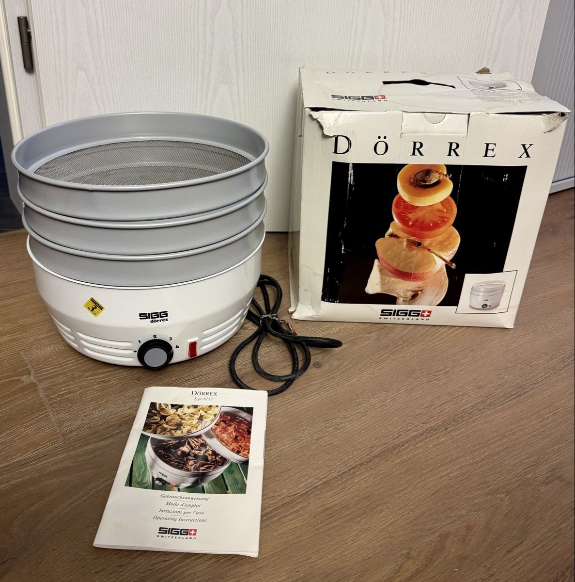 Sigg Elettrodomestici da cucina: Dörrex SIGG Typ 6252 Dörrautomat Dörrgerät – Usato da Rothrist venduto da Luckywinner