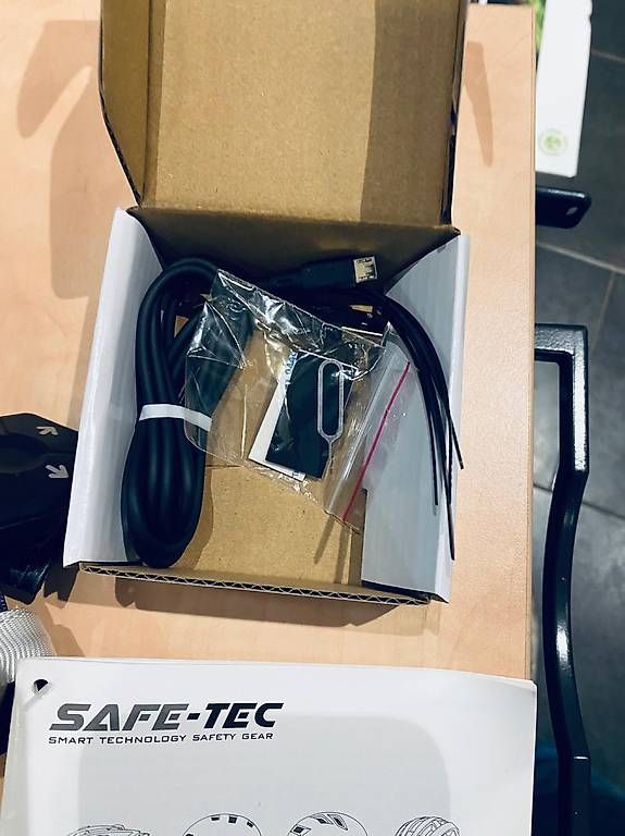 Caschi: velohelm mit licht und blinker – Usato da Reinach BL venduto da pan_pjc6 4