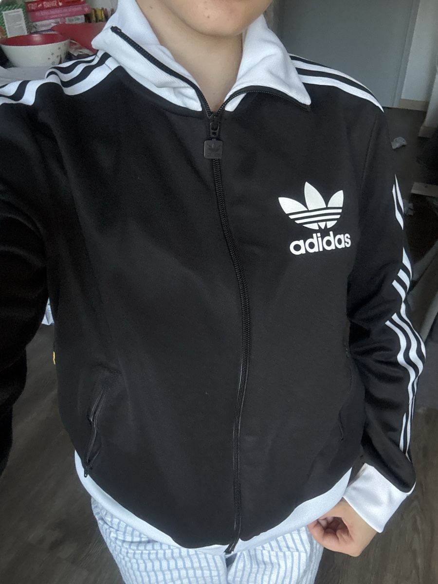 Adidas Giacche: Adidas Trainingsjacke schwarz weiss Grösse S – Usato da Beringen venduto da del_8dl7 5