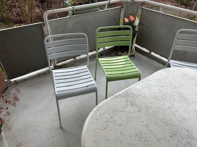 Balkontisch klappbar mit 6 Stühlen und 8 Auflagekissen Kaufen auf Ricardo