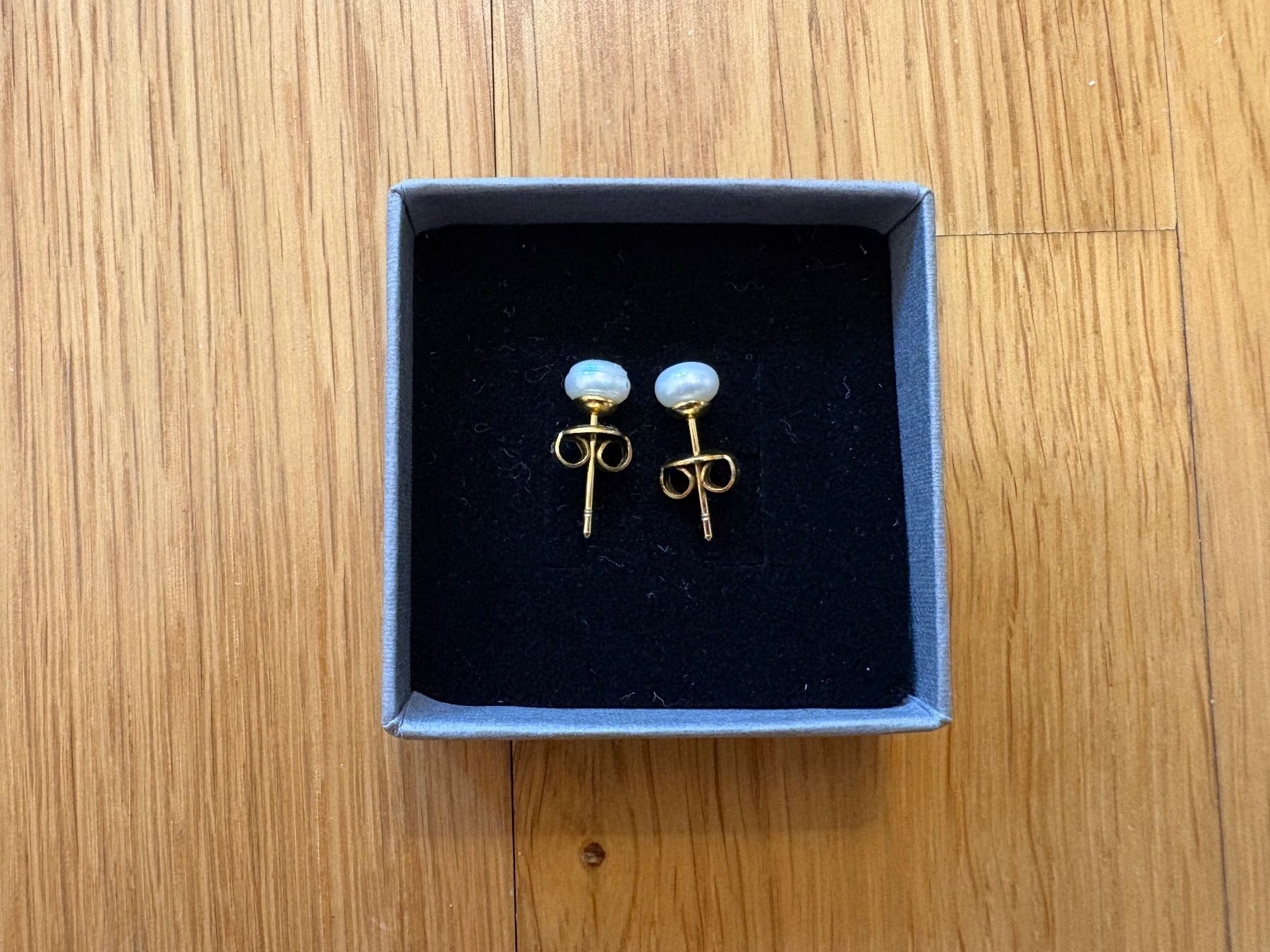 Orecchini pendenti & Orecchini a lobo: Tara Style - Perl-Ohrstecker - NEU – Nuovo e nell'imballaggio originale da Zürich venduto da cassandra1504 1
