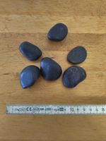 6 Stück schwarze Dekosteine