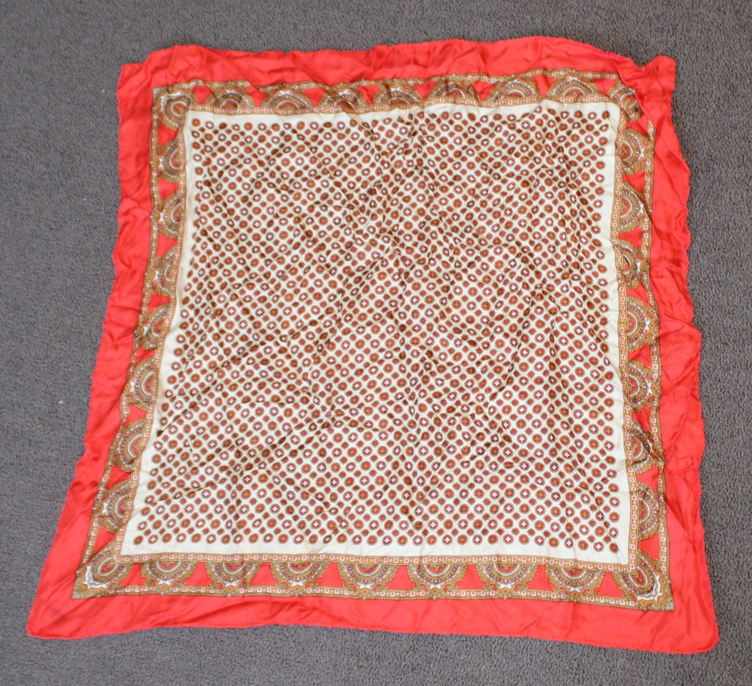 Foulards, Tücher & Schals: Tuch – Gebraucht aus Schaan von antikes_und_kurioses 1