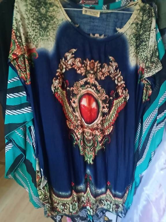 T-Shirts: Kleidung – Gebraucht aus basel von ste_sz6h