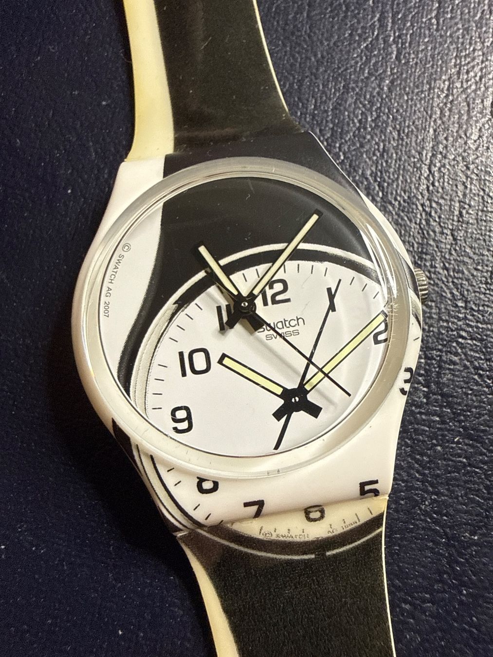 Swatch Montres: Swatch 2007 – D'occasion à Pfeffingen par Allhandelklgwatches
