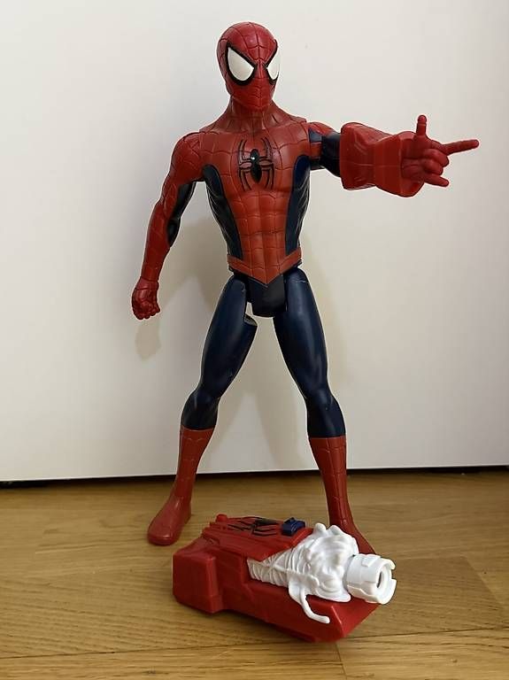 Figurines: Spider-Man mit Sound – D'occasion à Sursee par reg_qct5 3
