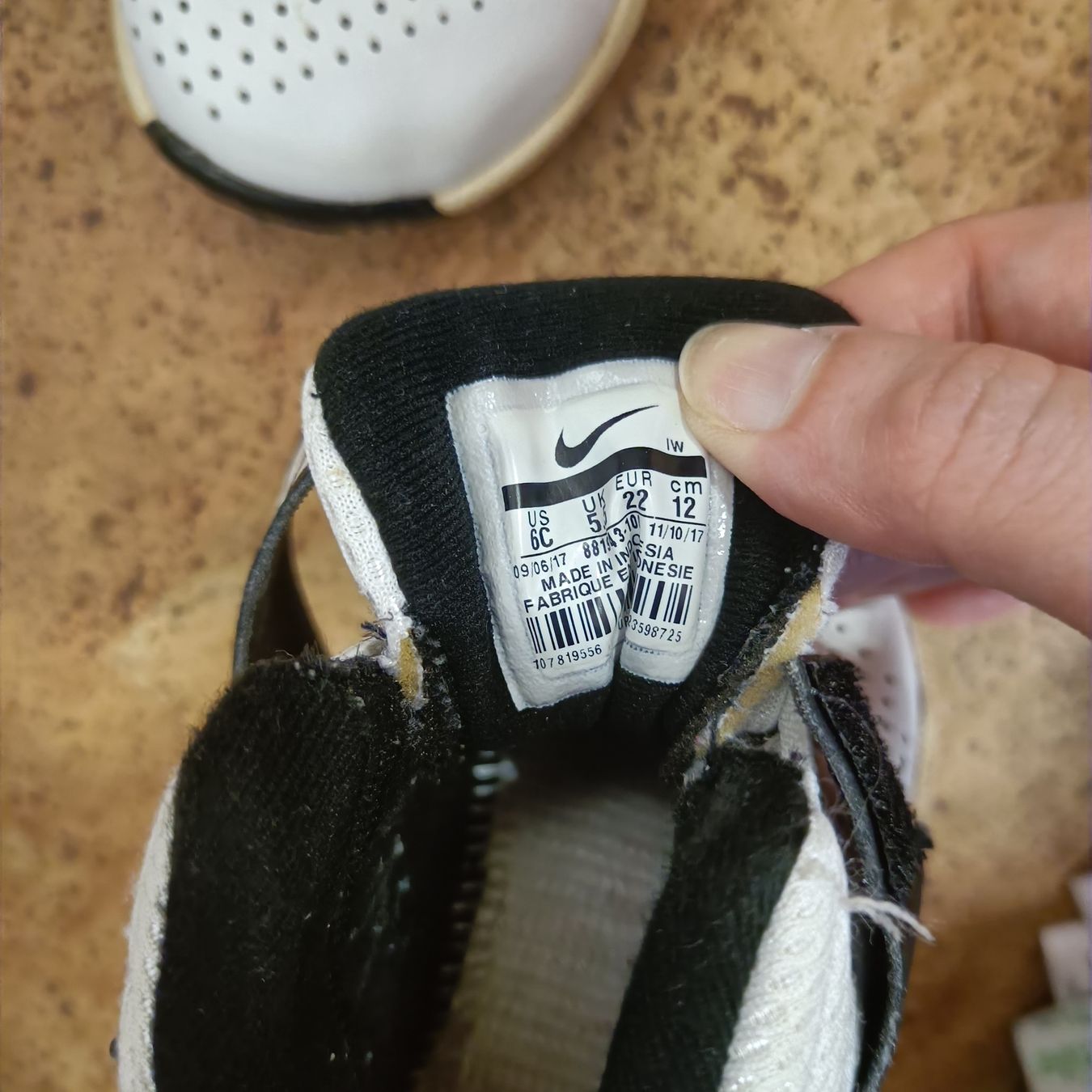 Nike Scarpe per ragazzi: Sneakers Nike Grösse 22 – Usato da Jaberg venduto da urig17. 2