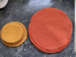 Gehäkelte Platzsets & Untersetzer, Set aus 6 + 10