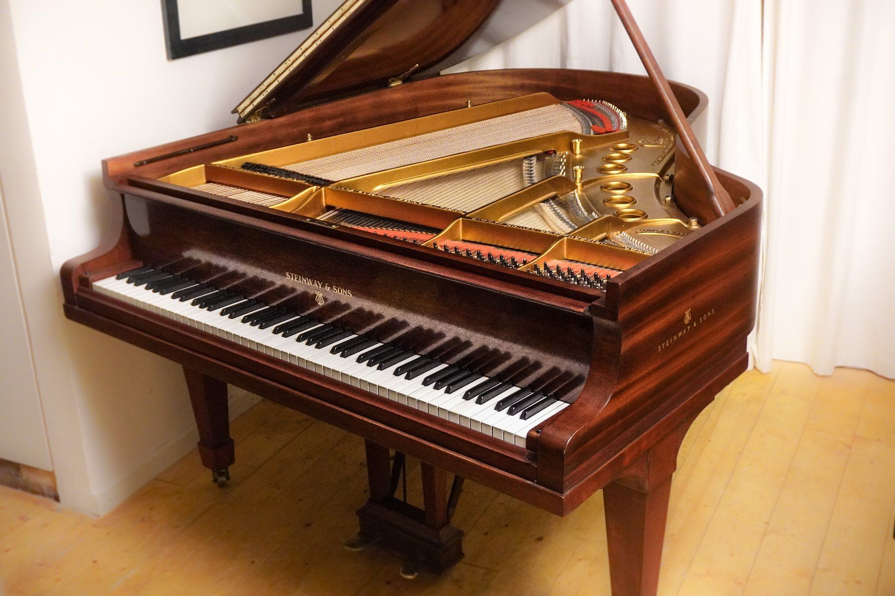 Steinway Strumenti musicali: STEINWAY & SONS Flügel – Nuovo (secondo la descrizione) da Küttigen venduto da PianoSarbach 2