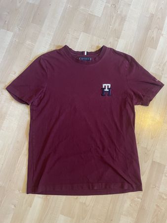 Tommy Hilfiger T-Shirt bordeaux Grösse L guter Zustand
