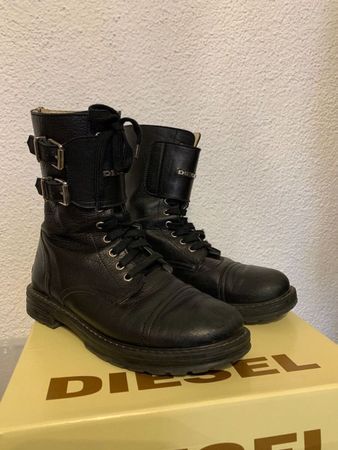 Boots cuir style rangers DIESEL 37