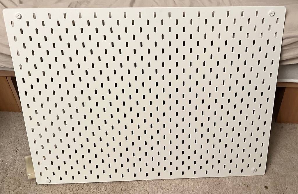 Ikea Lavagne: Ikea Skadis Lochwand gross – Usato da Zürich venduto da janin_a