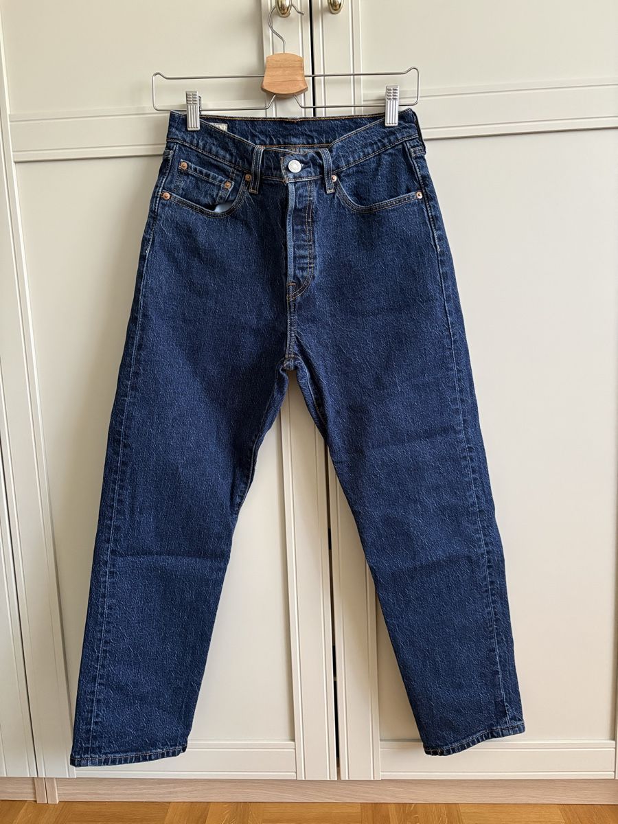 Levi's Jeans: Levi's 501 Crop, taille 28/26 – Gebraucht aus Pully von Dul5