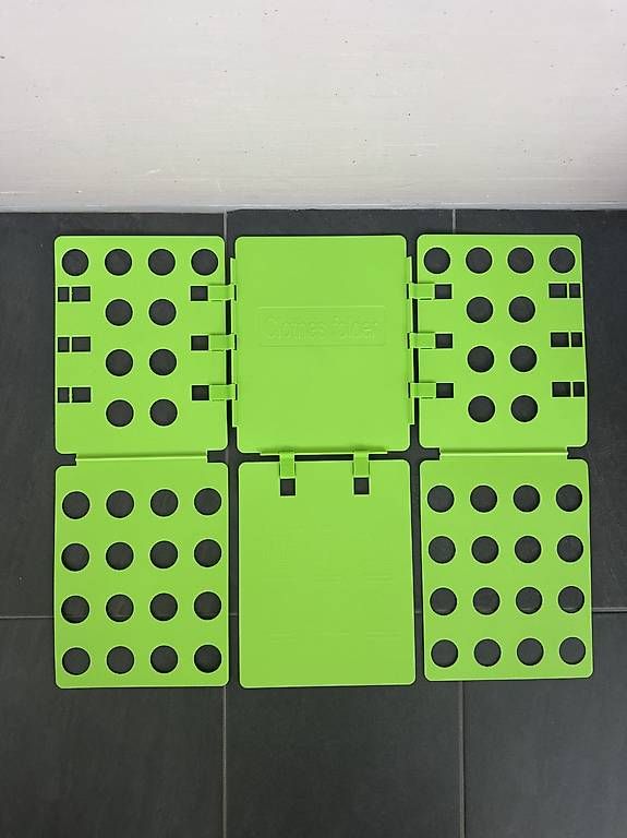 Behälter & Ähnliches: Clothes folder – Gebraucht aus Cham von fin_58ll