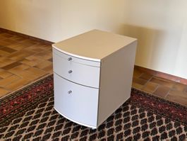 Büro Korpus auf rollen Lieferung gratis