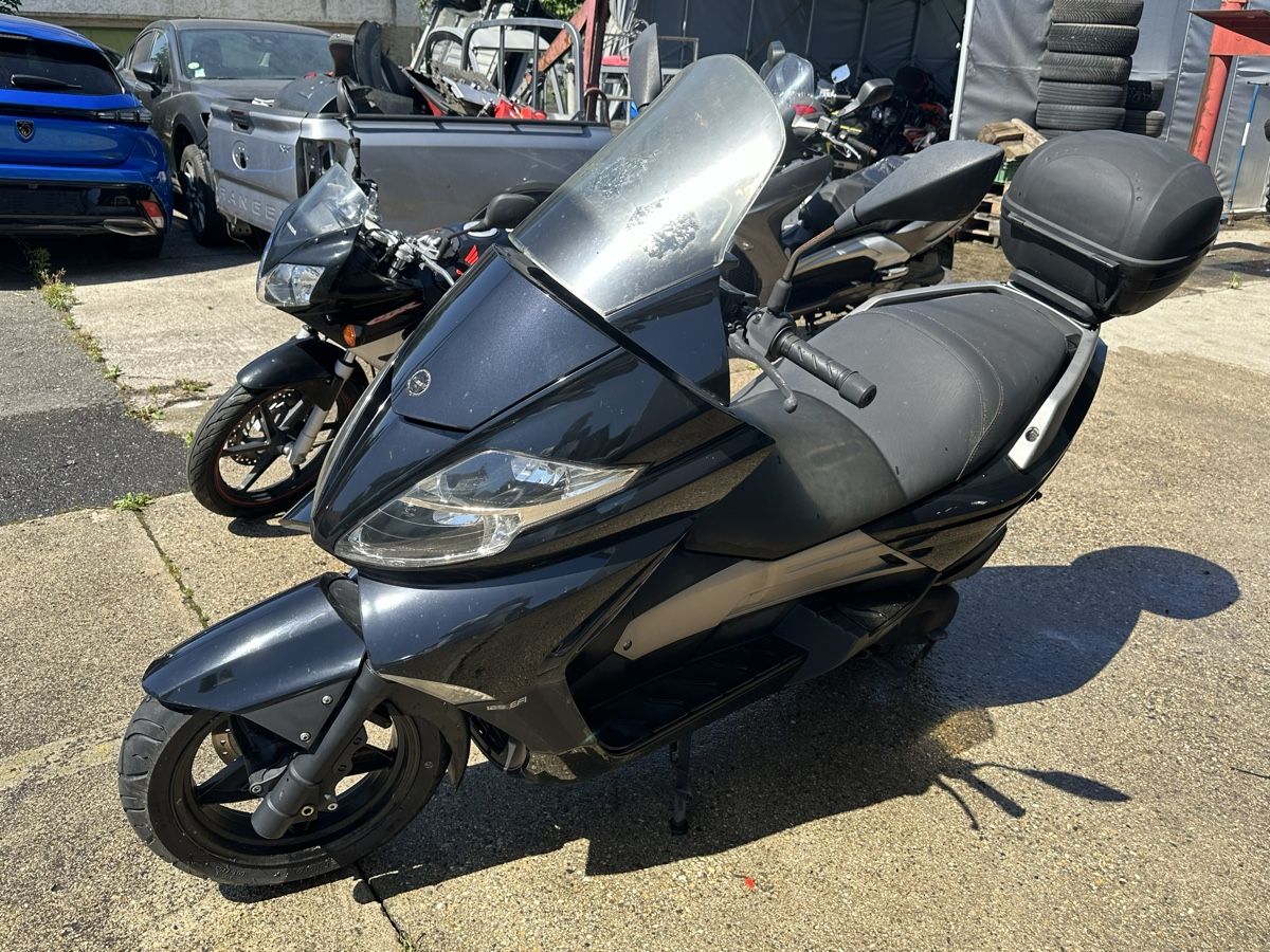 Tell Scooter: Telle Silver blade 125i – Usato da Treycovagnes venduto da Campingcar65 2