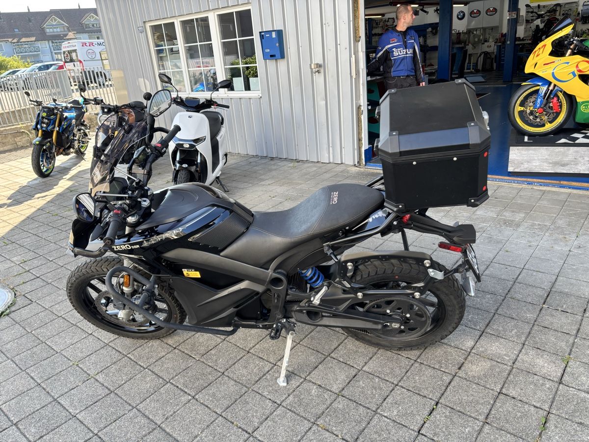 Zero Motorcycles Enduro: Zero DSR Black Forest – Gebraucht aus Mauren von dieselpower_m 5