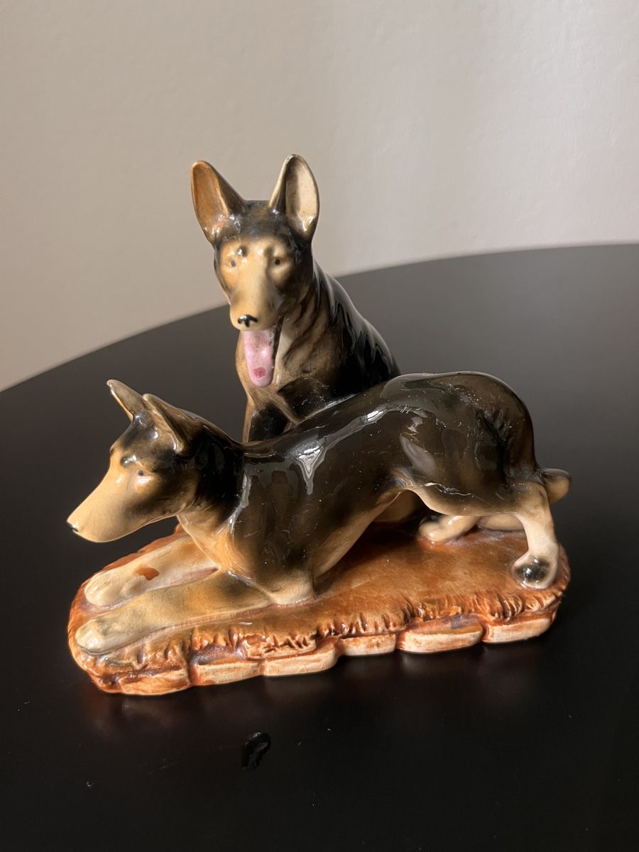 Figuren: Porzellan Hundefiguren Japan – Gebraucht aus Zürich von Nowstalgia 1