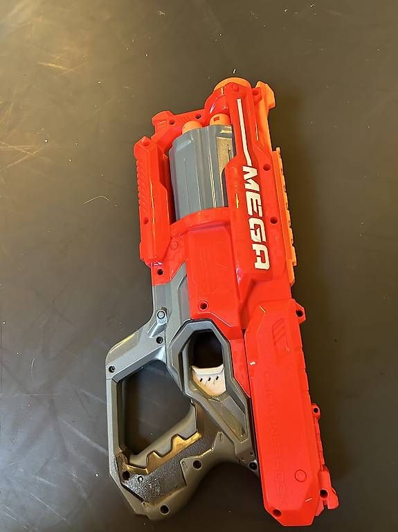 Jouets: Nerf Mega Blaster – D'occasion à Schönenwerd par Tuttittrustsell 2