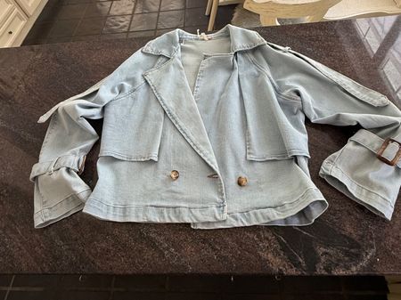Jeansjacke hellblau Grösse S neuwertig