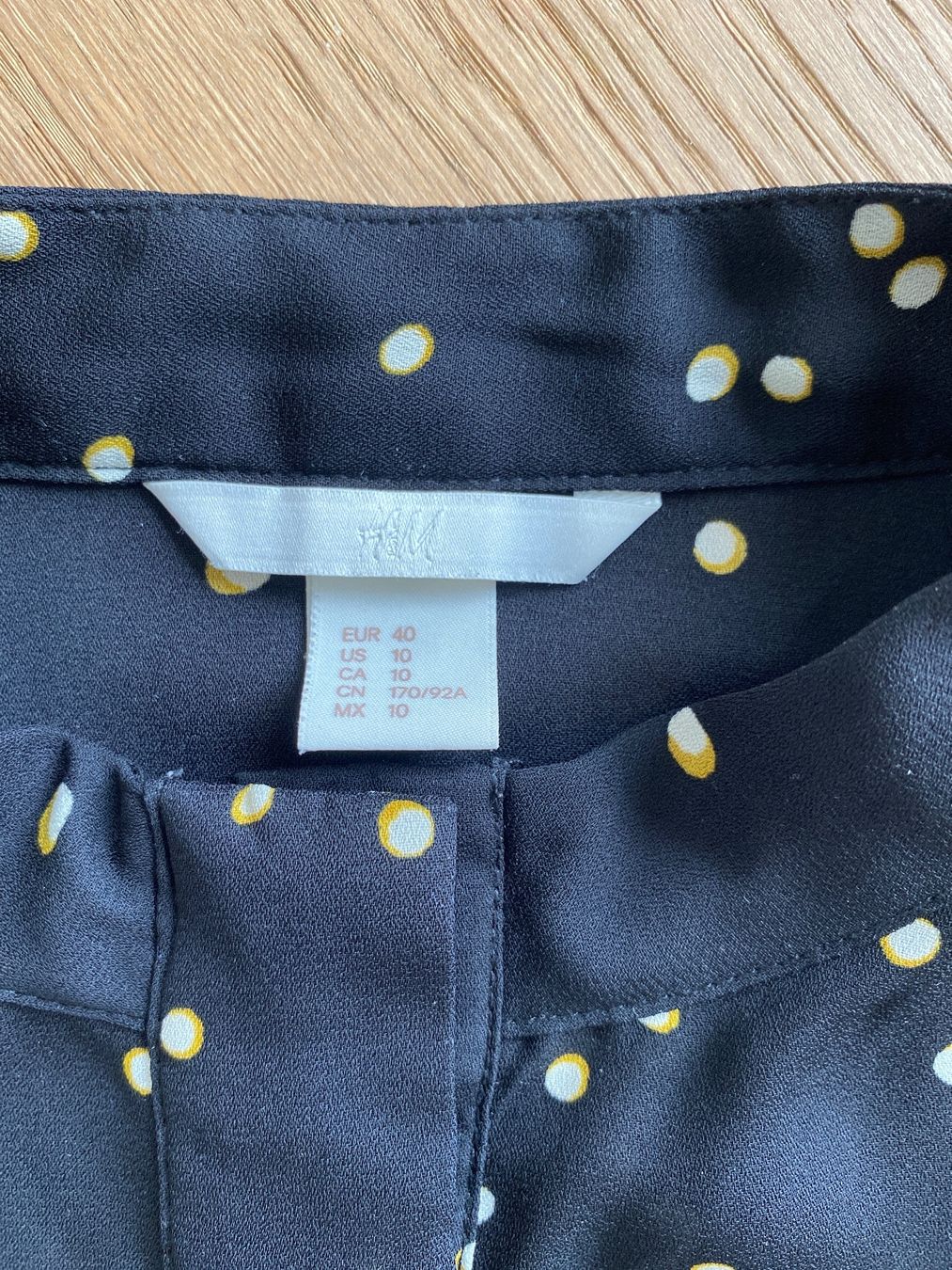 H&M Camicette: Hübsche Bluse von H&M ab 1 Fr. – Usato da Erlenbach ZH venduto da baa_w7jc 1