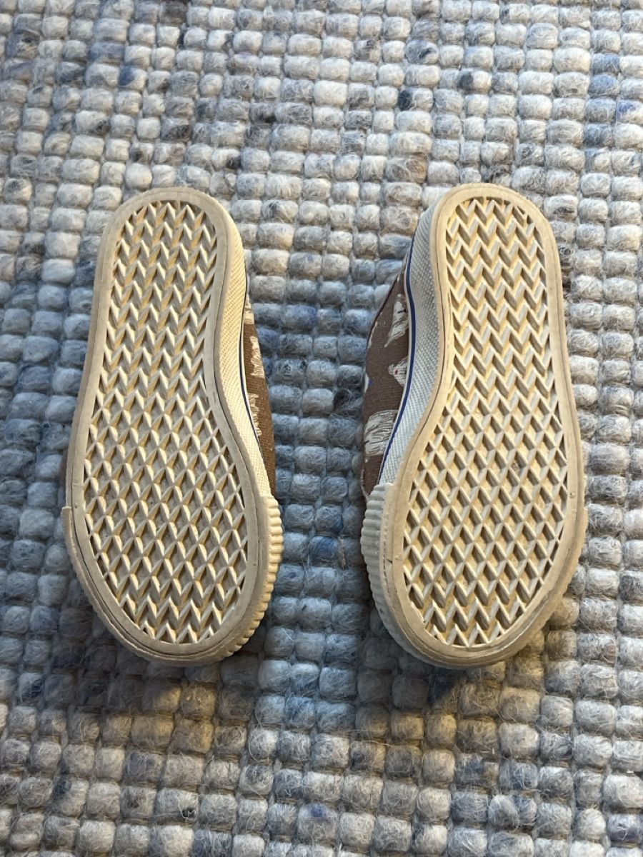 H&M Chaussures garçon: H&M Kinderschuhe, Gr. 25 – D'occasion à Zürich par HeliK 2