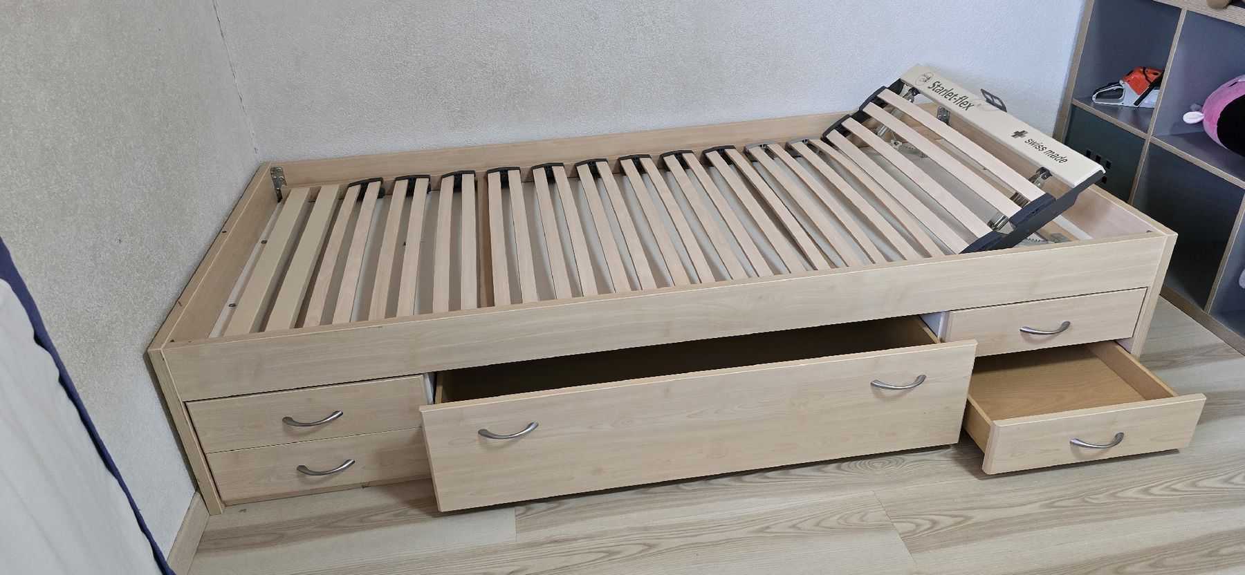 Lits: Bett mit Schubladen – D'occasion à Walperswil par west08 1