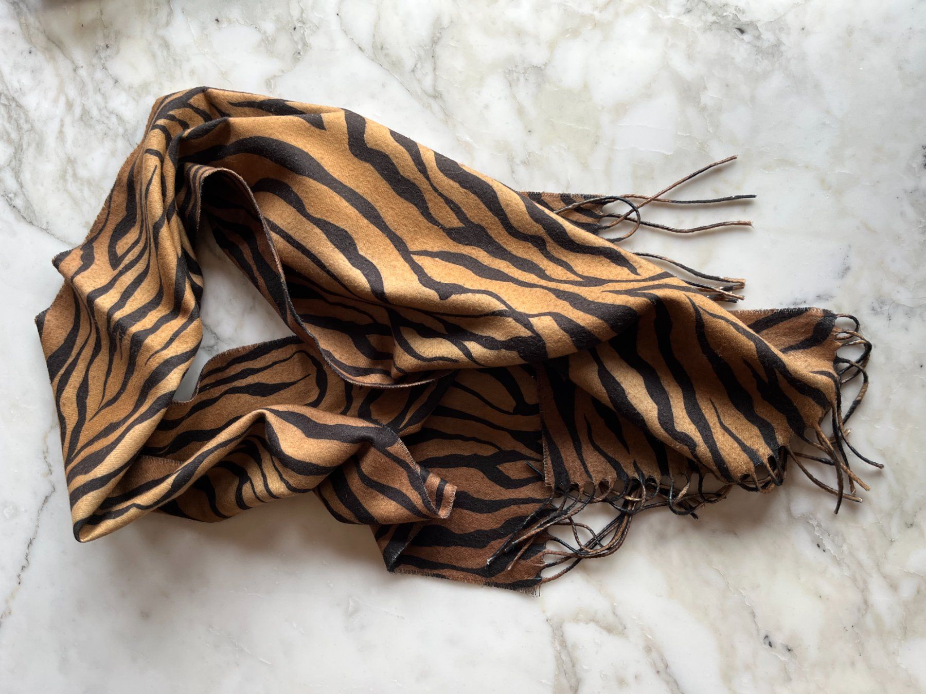 Foulard & Sciarpe: Schal, mit Muster – Usato da Bern venduto da cubus01 1