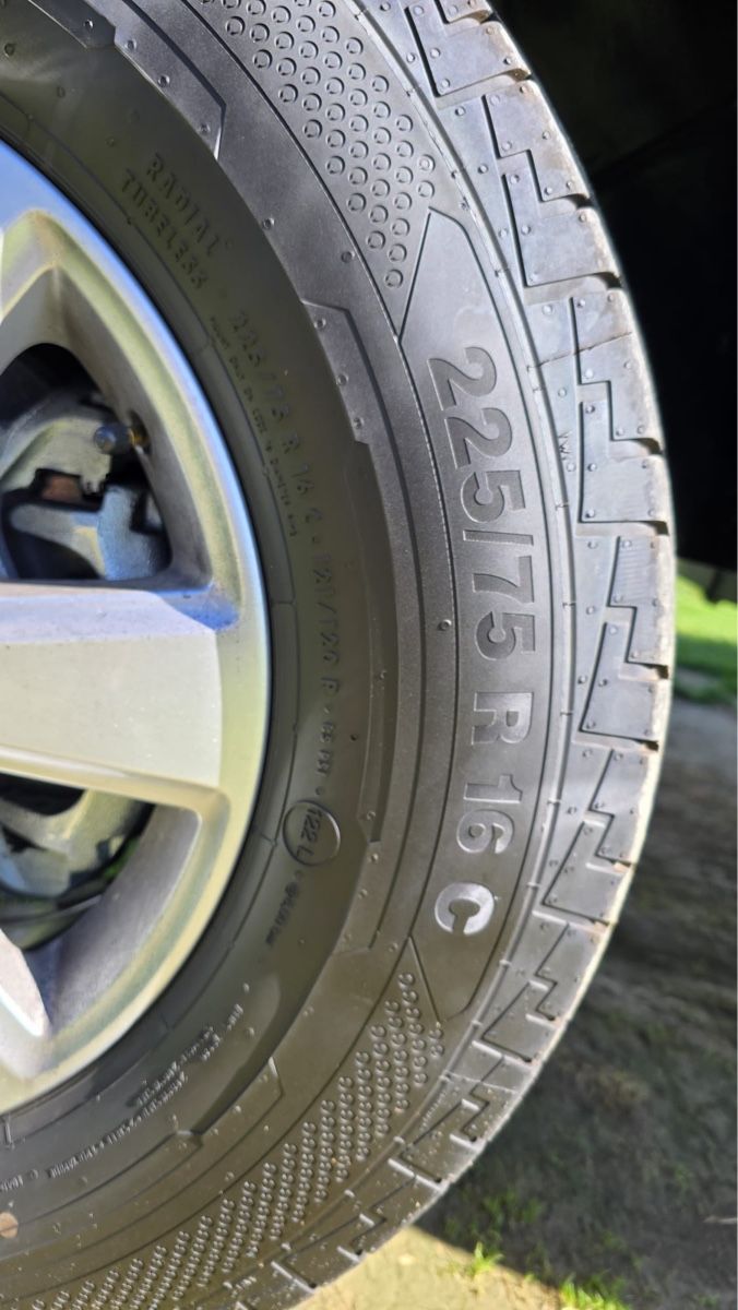 Pneumatici & Ruote complete: 5 Mercedes Sprinter Kompletteäder – Usato da Künten venduto da Mosy 3
