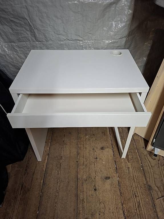 Scrivanie: Ikea Schreibtisch Micke – Usato da Zwieselberg venduto da Biker75