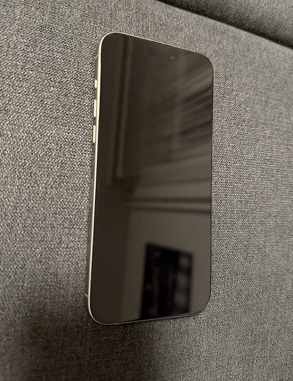 Portables: Apple iPhone 15 Pro Max – D'occasion à Winterthur par lum_nk7g 2