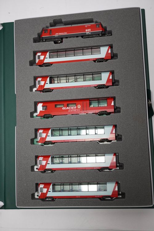 e32 Kato RhB Clacier Express 7-teilig | Bastelware (Gebraucht) in Thun ...