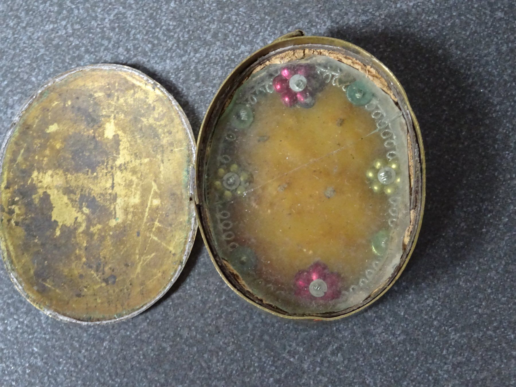 Anhänger: Antike Agnus Dei Kapsel / Amulett – Gebraucht aus Esslingen von eintagammeer 1