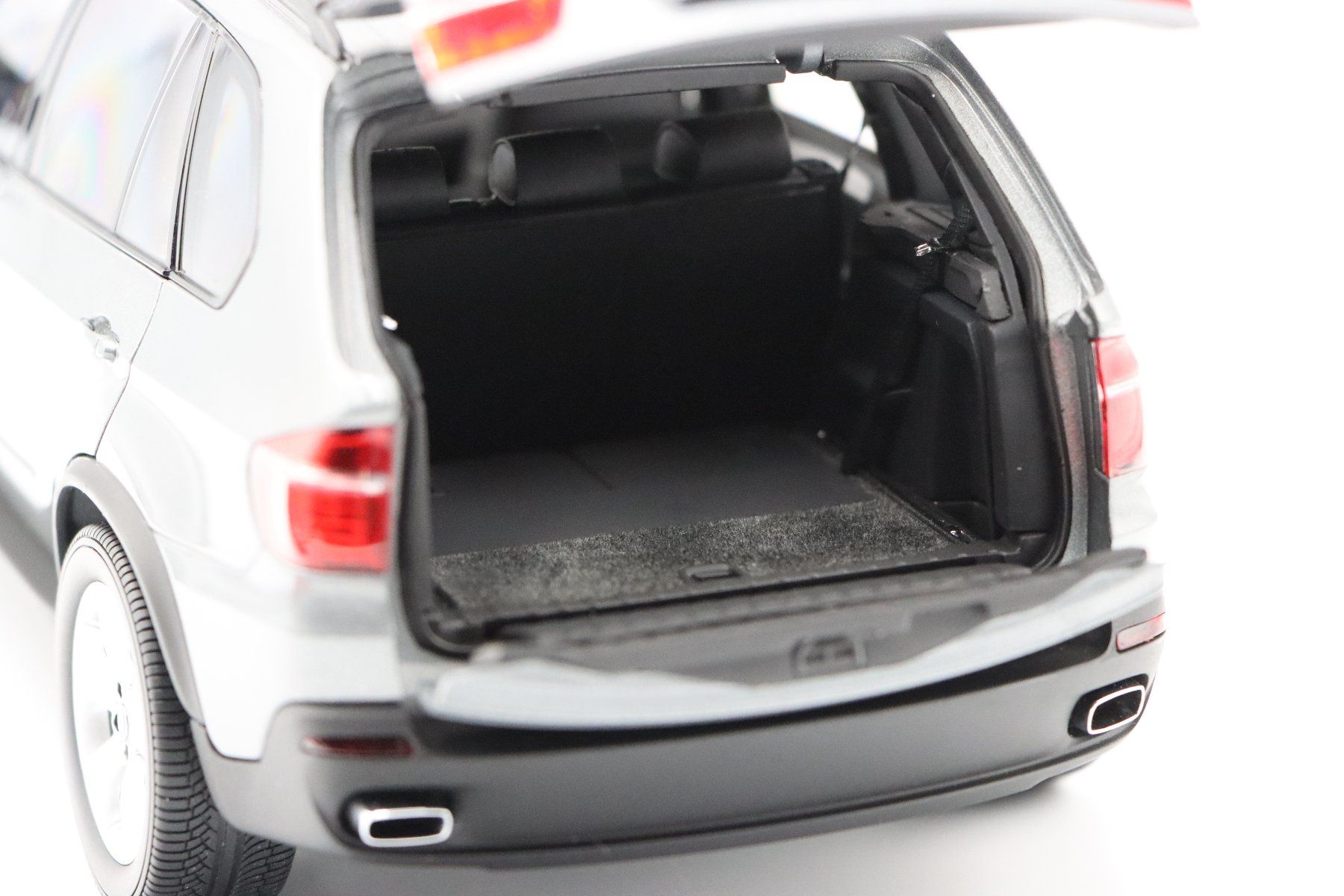 BMW Modellautos: BMW X5 4.8i 2007 1:18 Kyosho – Neu und originalverpackt aus Bühl b.Aarberg von modelldiecast 7