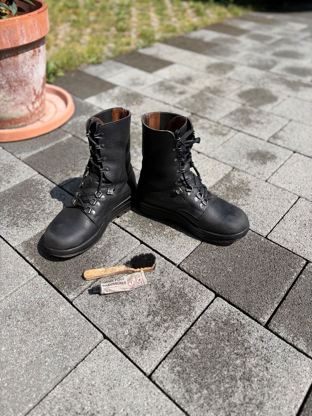 Schweizer Armee Herrenschuhe: KS 90 Leder schwarz Grösse 260 / 41 – Gebraucht aus Thalwil von Counterdude