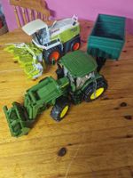 Spielzeug Traktor mit Frontlader und Anhänger