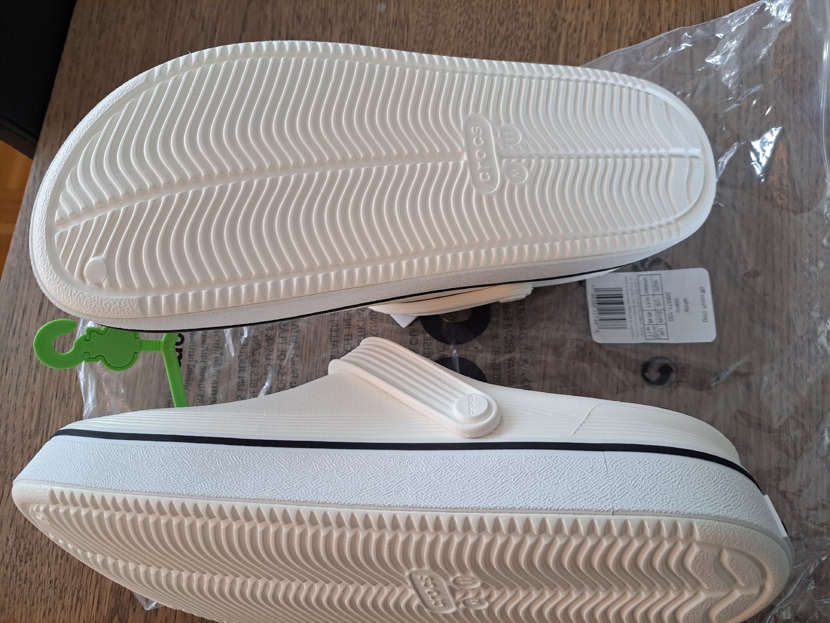 Crocs Scarpe da uomo: Crocs white Gr.41-42 – Nuovo e nell'imballaggio originale da Höri venduto da Kanonenfutter3 1