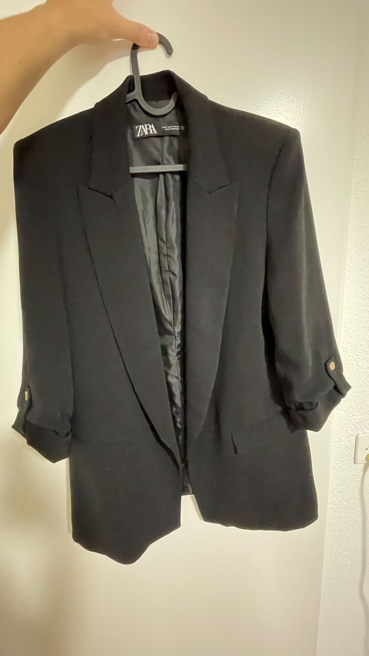 Zara Vestes: Zara Blazer schwarz Grösse M – D'occasion à Zufikon par sil_7nt7