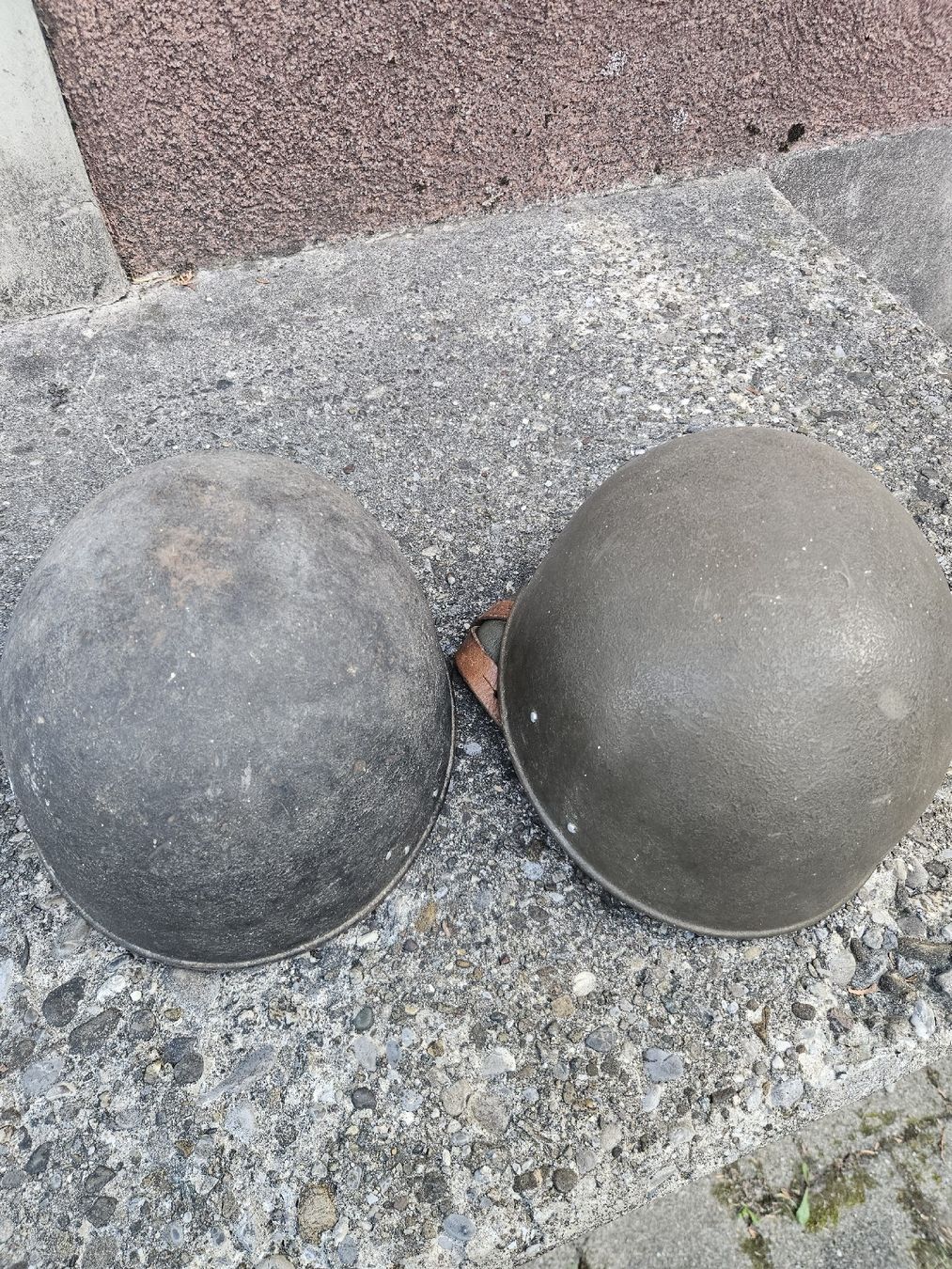 Uniformi & Effetti personali: Schweizer Armee Helm 2x – Usato da Rickenbach b. Wil venduto da nic_8ljr