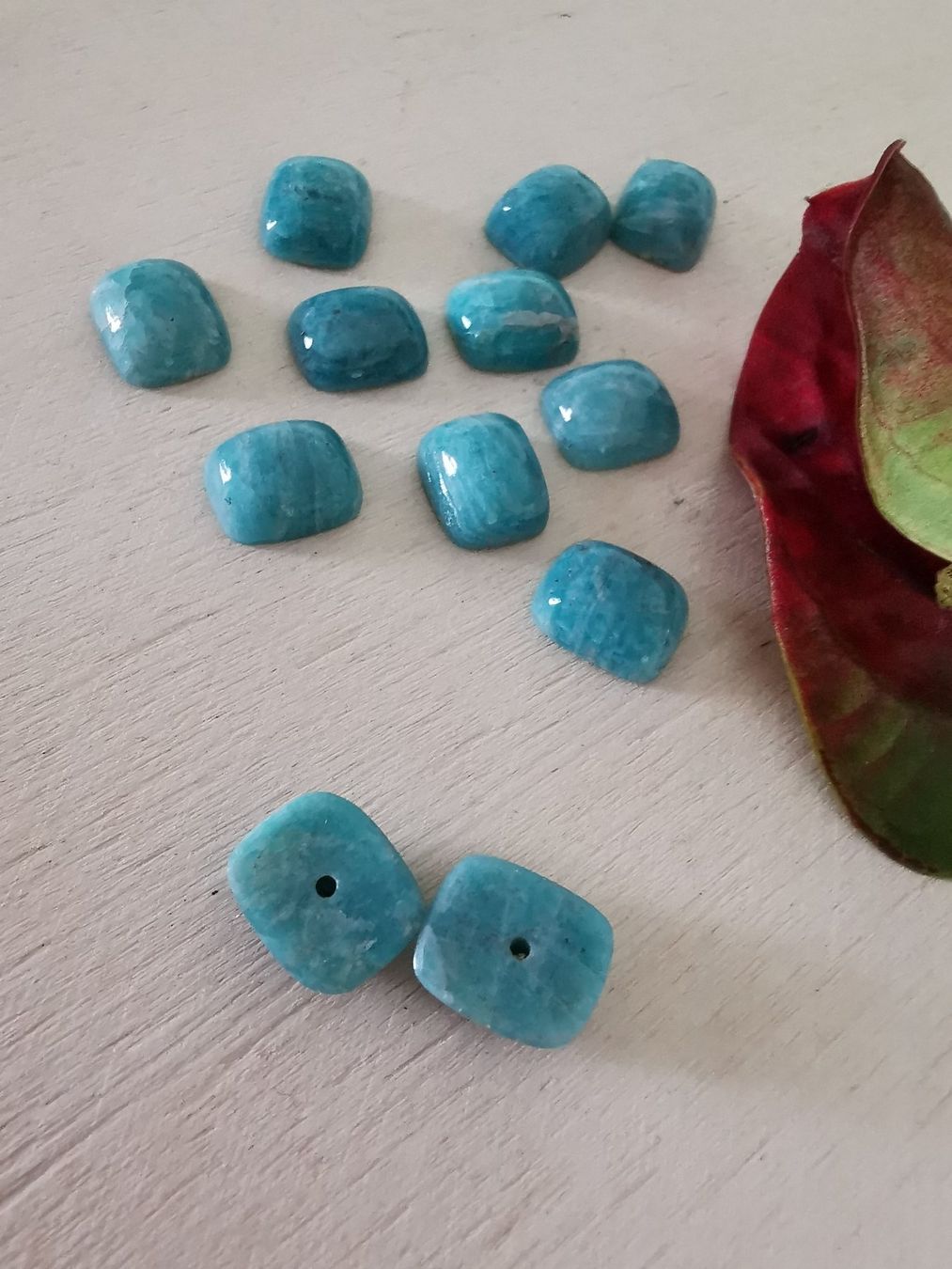 Pietre preziose: 12 Stk. spezielle Amazonit Cabochons / Lager-Sondererkauf – Nuovo e nell'imballaggio originale da Dierikon venduto da Buntspecht-10 2