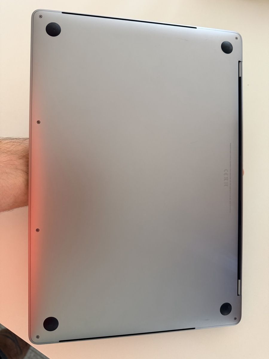 Apple Portables: MacBook Pro  – D'occasion à Zugerberg par nic_7sqr 3