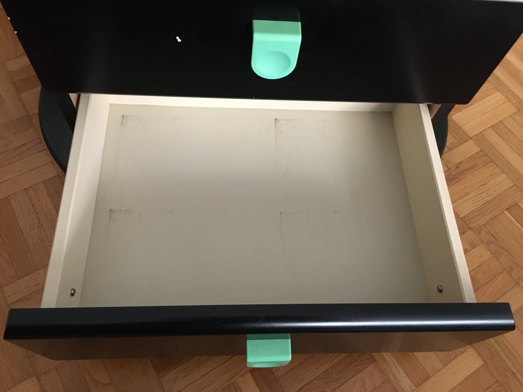 Comodini: Table de chevet – Usato da La Tour-de-Peilz venduto da Halltal 2